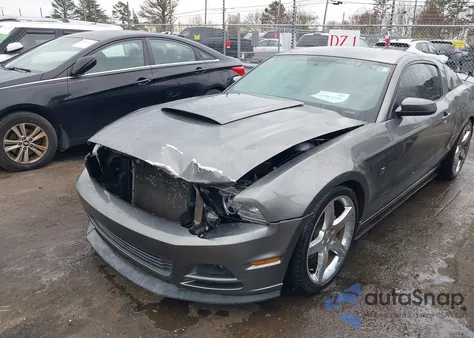 2014 Ford Mustang V6 z USA, uszkodzony, nr VIN 1ZVBP8AM3E5220468